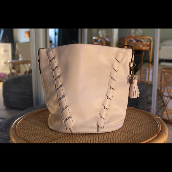 The Sak Handbags - Boho chic The Sak leather bucket bag!